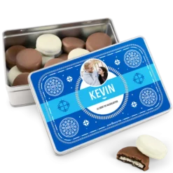 Koekblik gevuld met Oreo